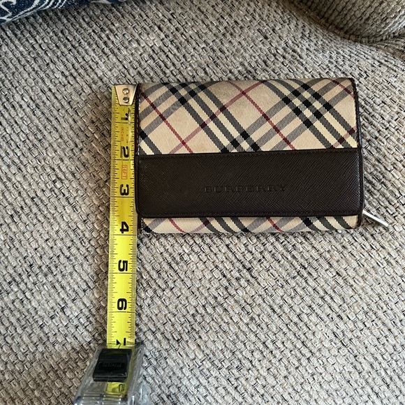 Burberry wallet - Picture 11 of 11